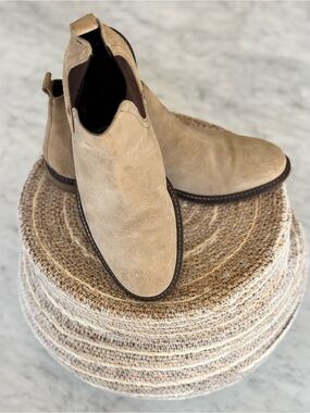 Base London“Ashdown” Suede Chelsea Boots – Men’s EU 42 (US 9)